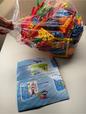 Kid K'NEX plastic building pieces Colorful Building Set - Multi-Color
